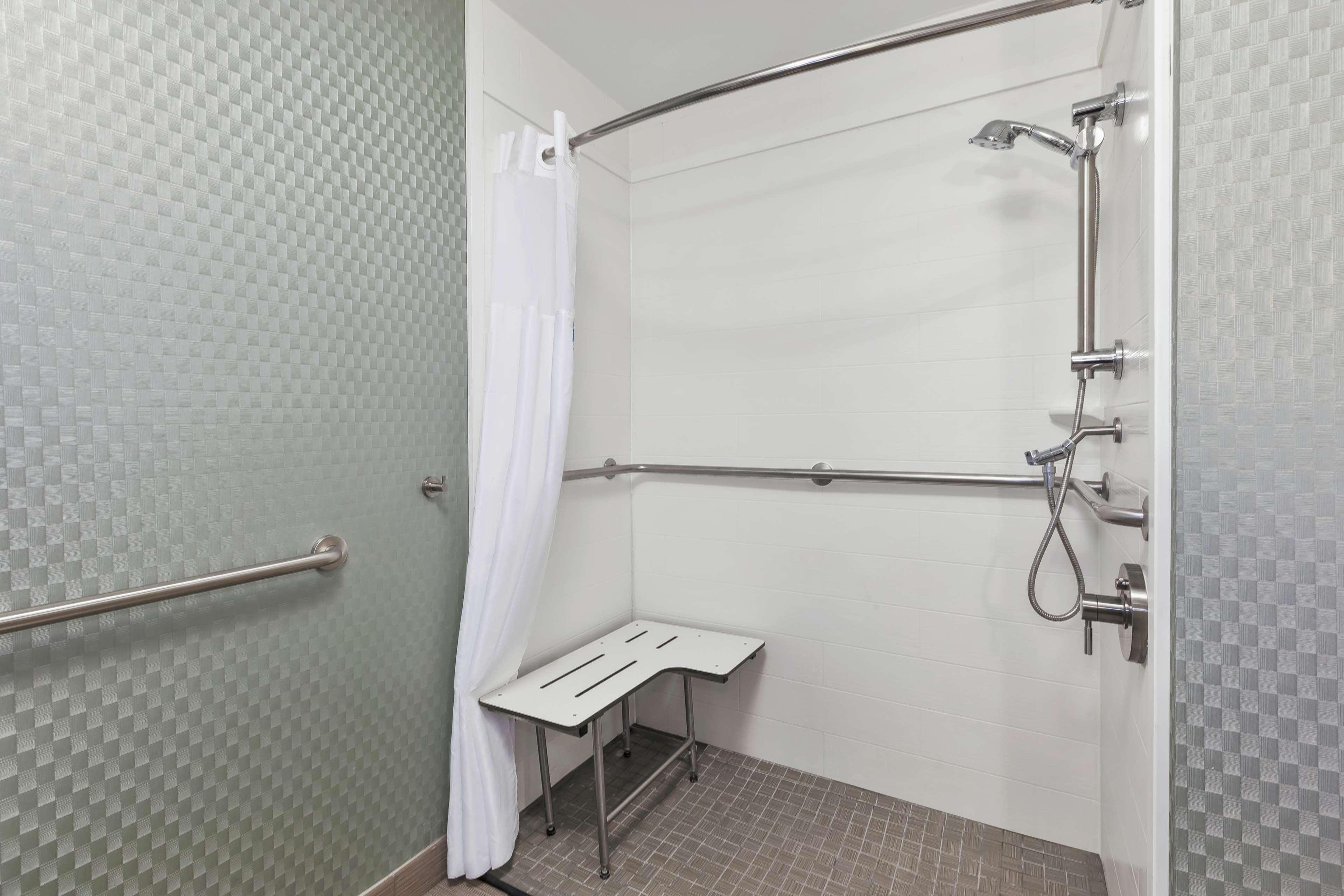 Hampton Inn Clinton Esterno foto