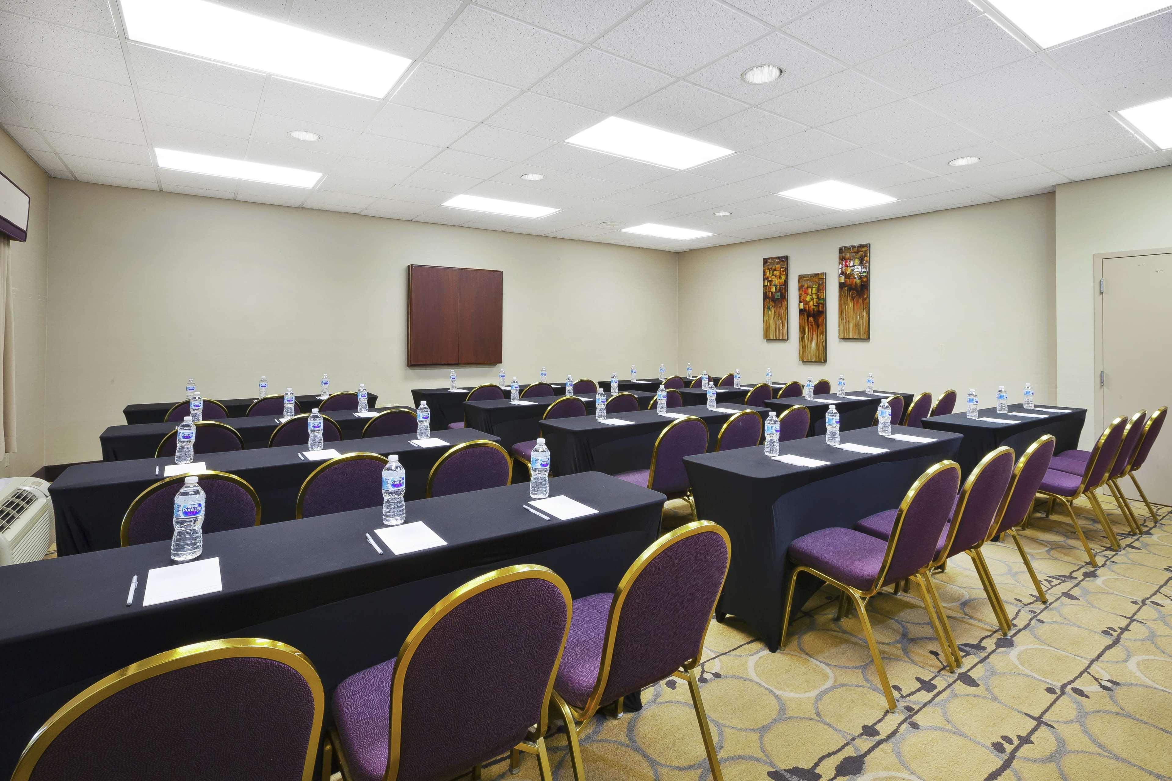Hampton Inn Clinton Esterno foto