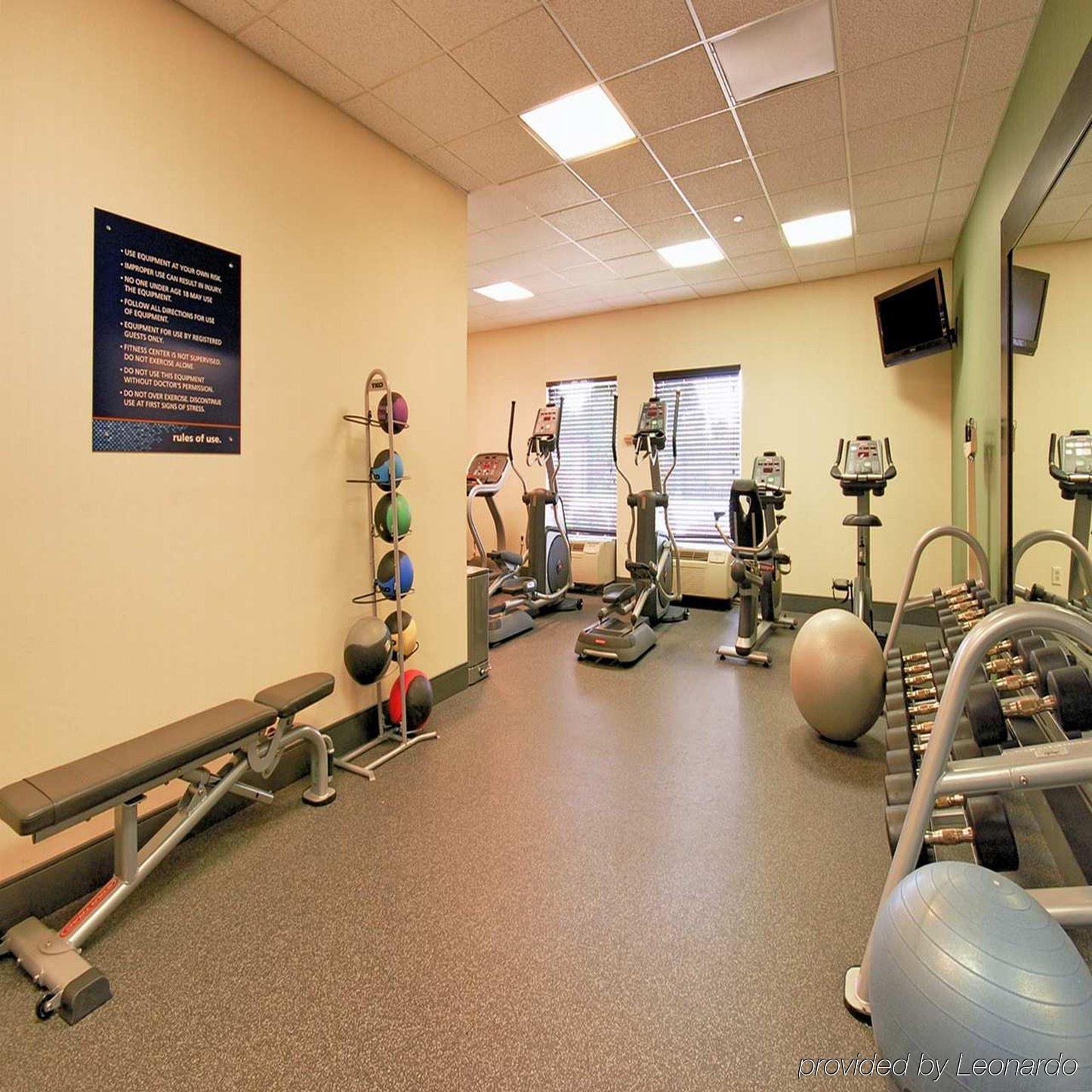 Hampton Inn Clinton Esterno foto