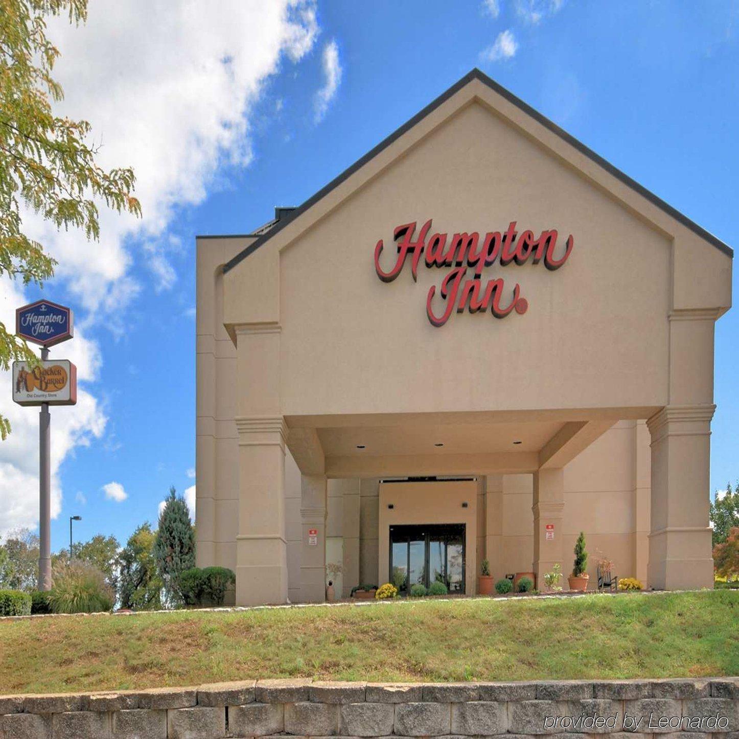Hampton Inn Clinton Esterno foto