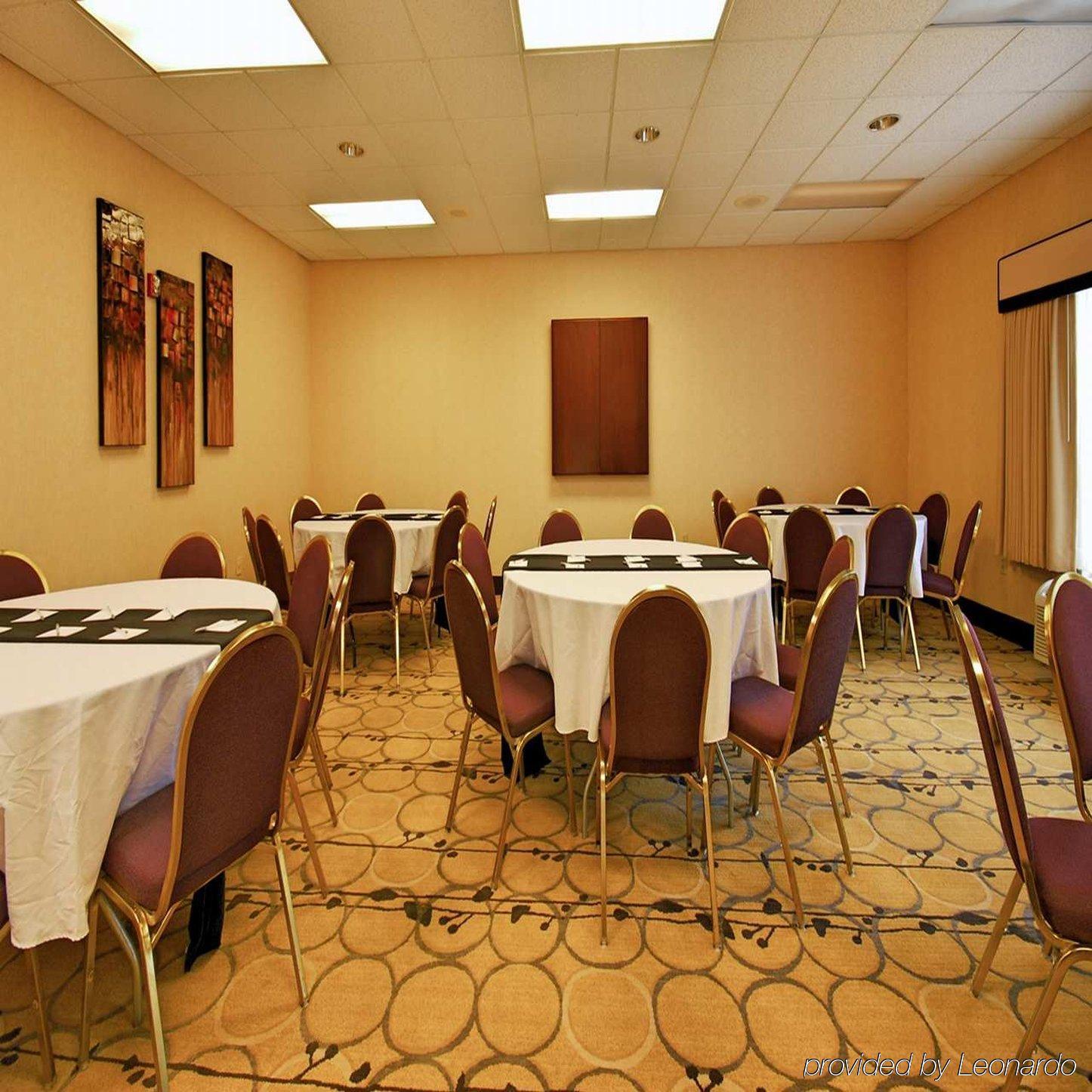 Hampton Inn Clinton Esterno foto