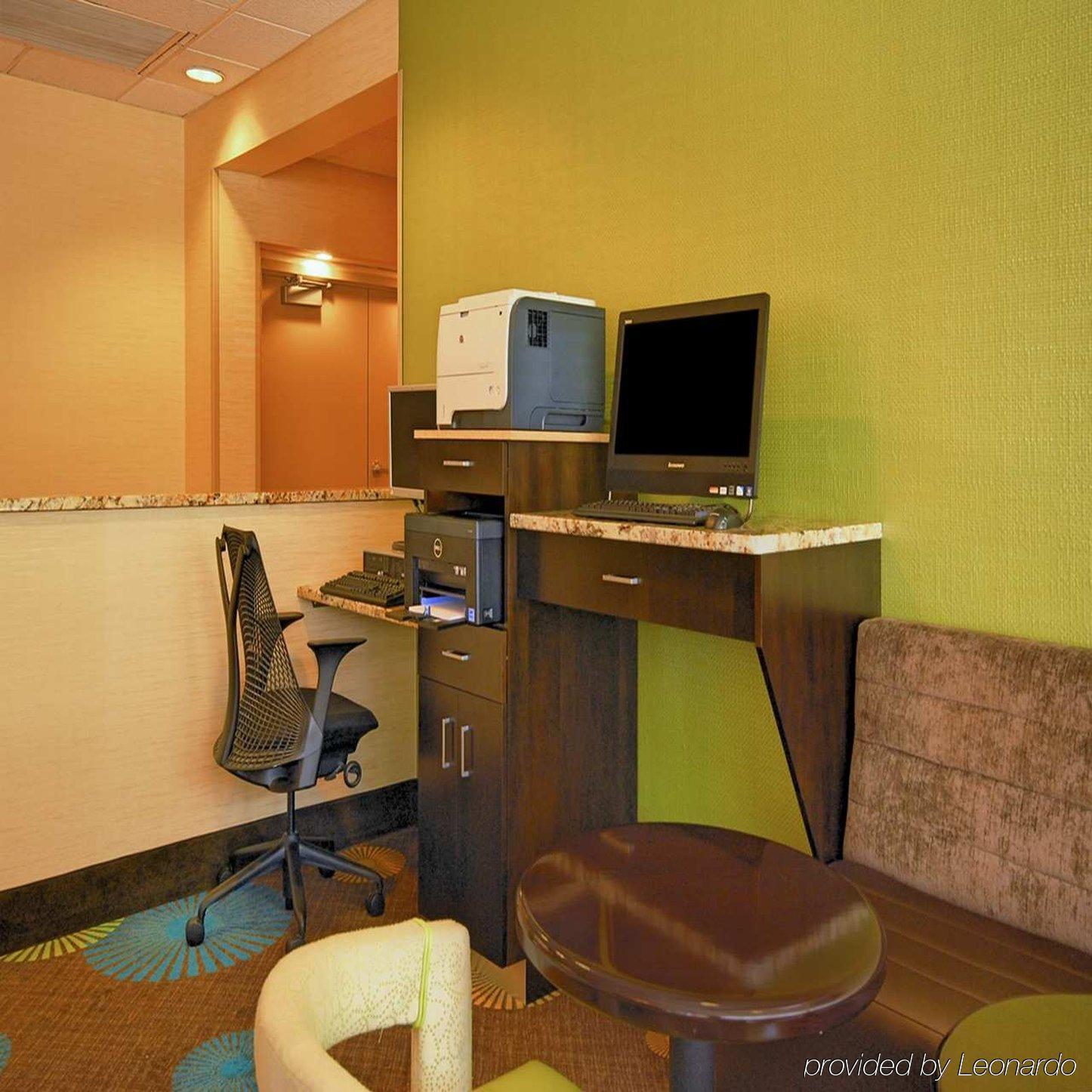 Hampton Inn Clinton Esterno foto